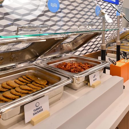 萨默维尔智选假日套房酒店 外观 照片